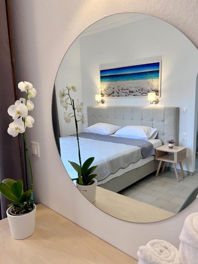 Athanasia Apartments Скиатос Экстерьер фото