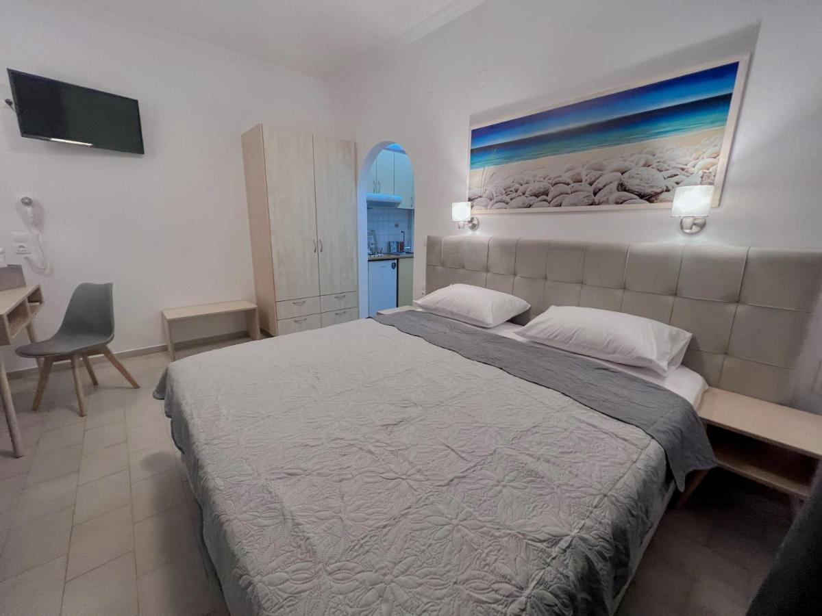 Athanasia Apartments Скиатос Экстерьер фото