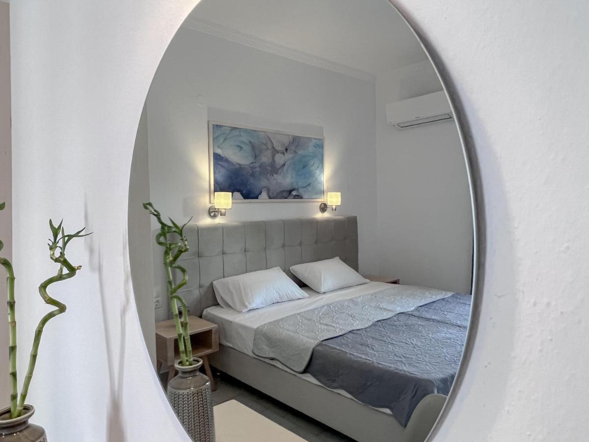Athanasia Apartments Скиатос Экстерьер фото