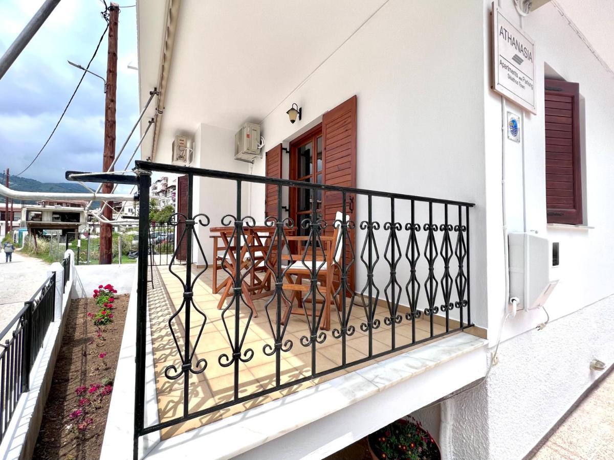 Athanasia Apartments Скиатос Экстерьер фото