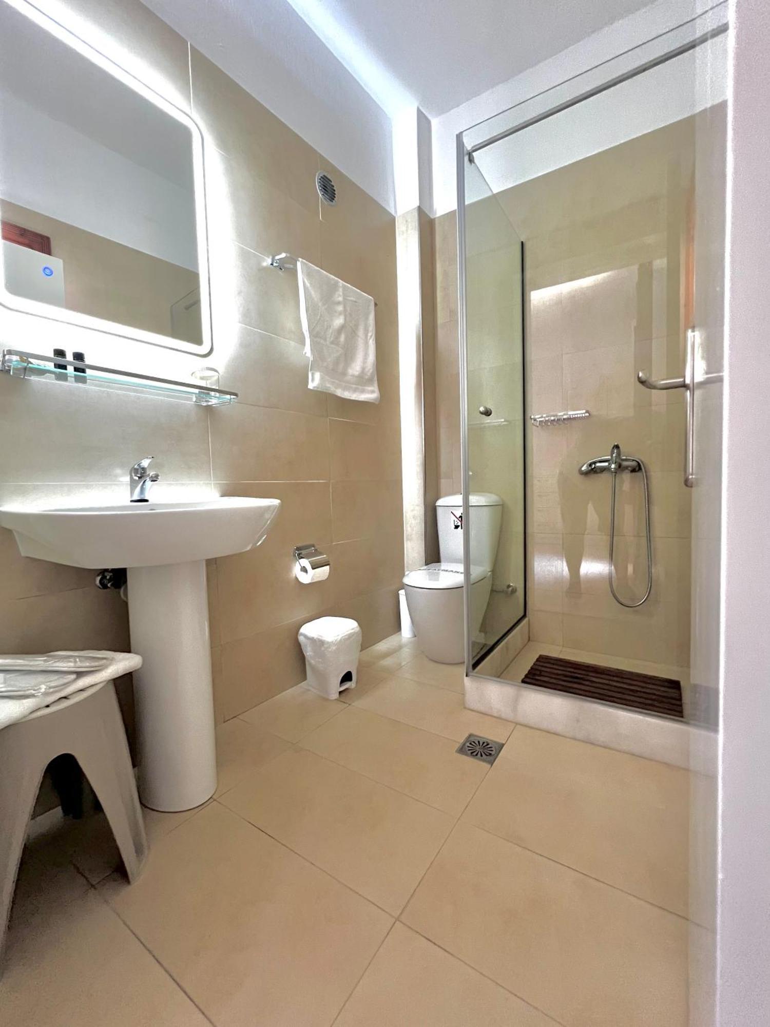 Athanasia Apartments Скиатос Экстерьер фото